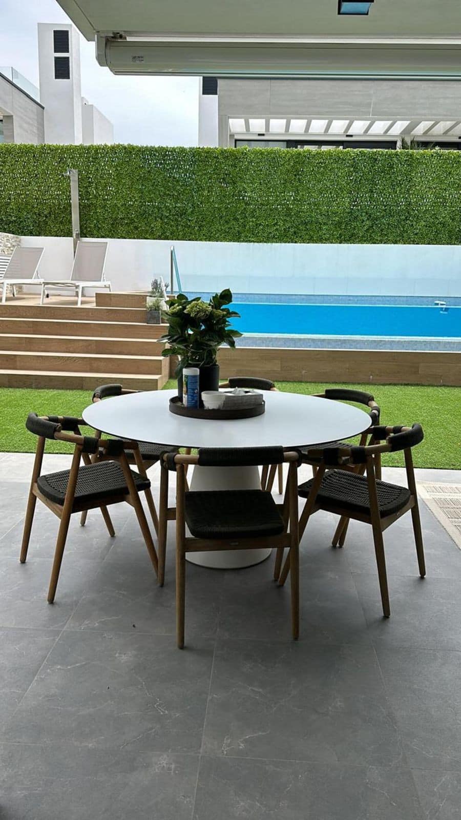 5 bedroom Villa For Sale
