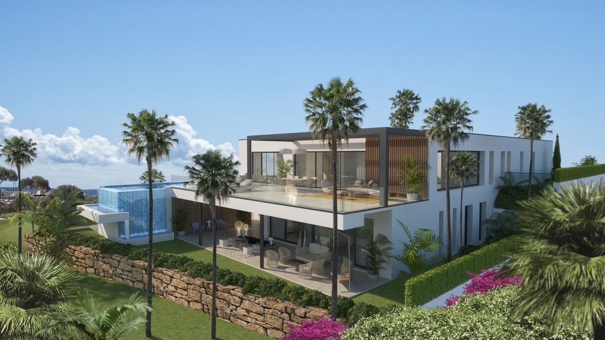 5 bedroom Villa For Sale