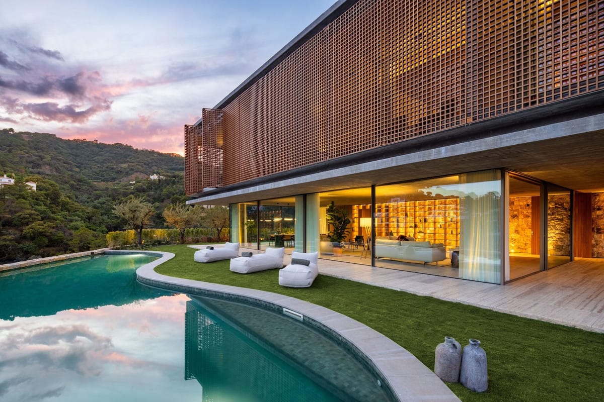 7 bedroom Villa For Sale