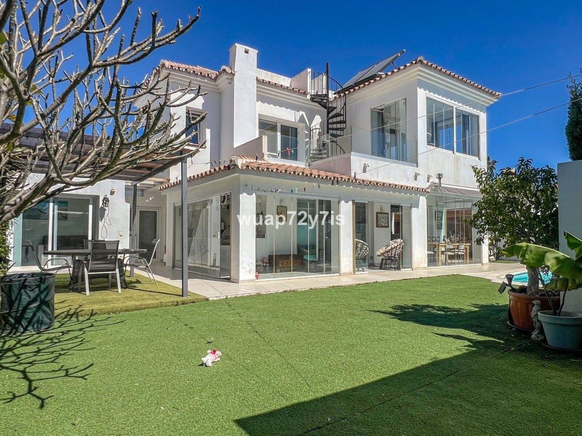 3 bedroom Villa For Sale