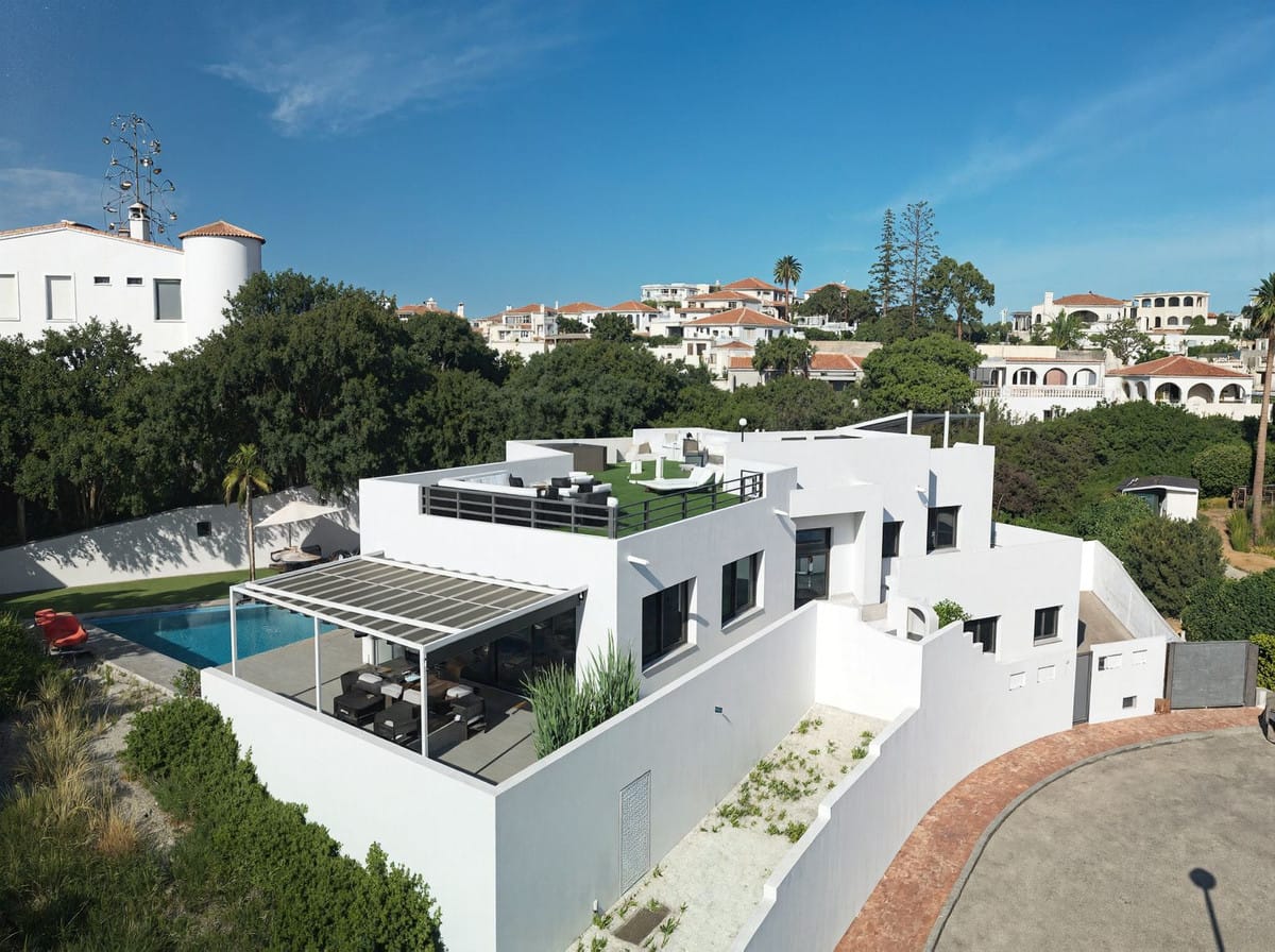 4 bedroom Villa For Sale