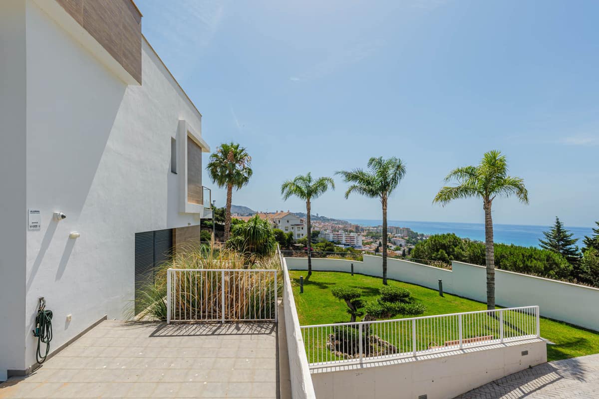 4 bedroom Villa For Sale
