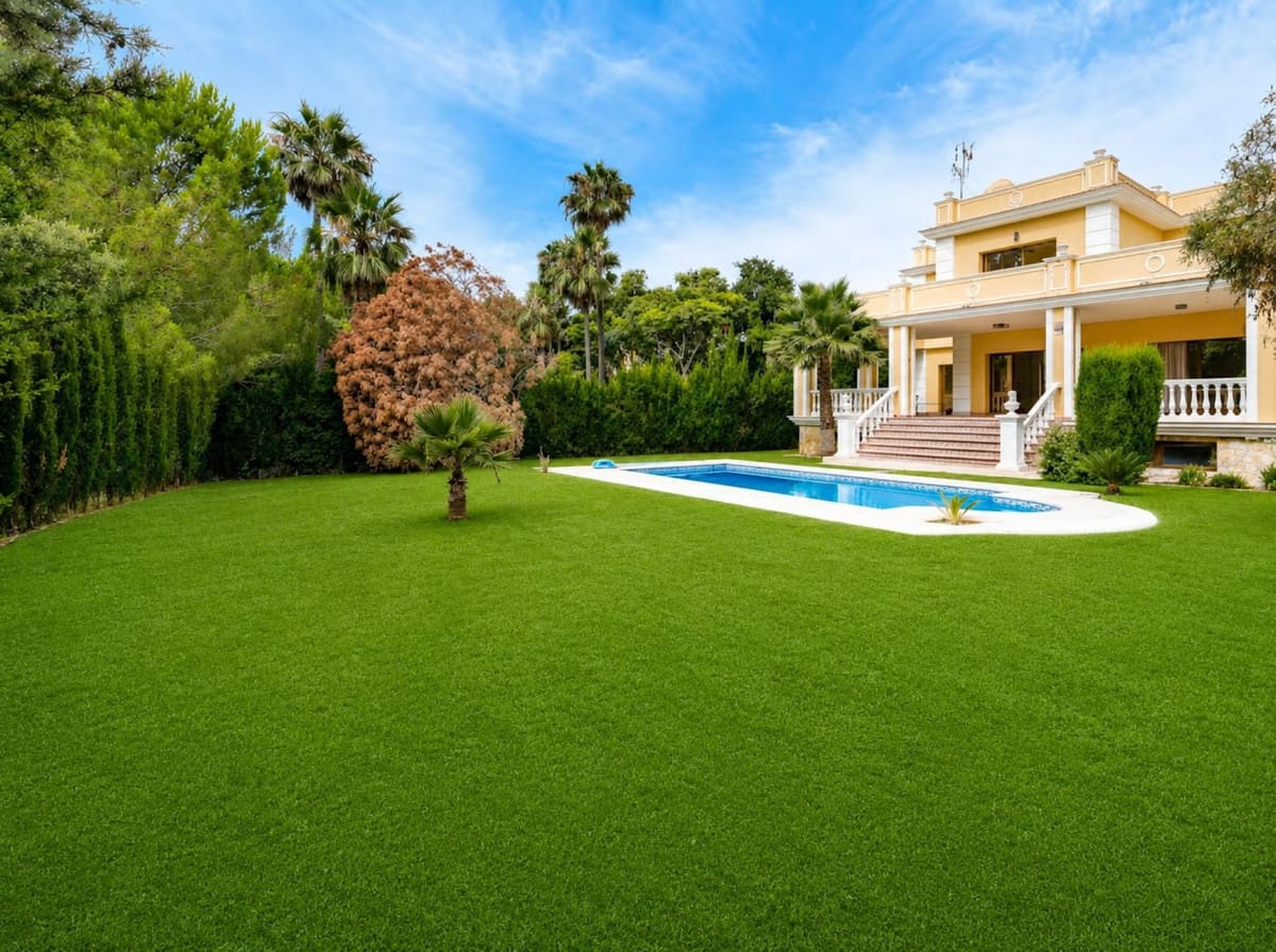 4 bedroom Villa For Sale