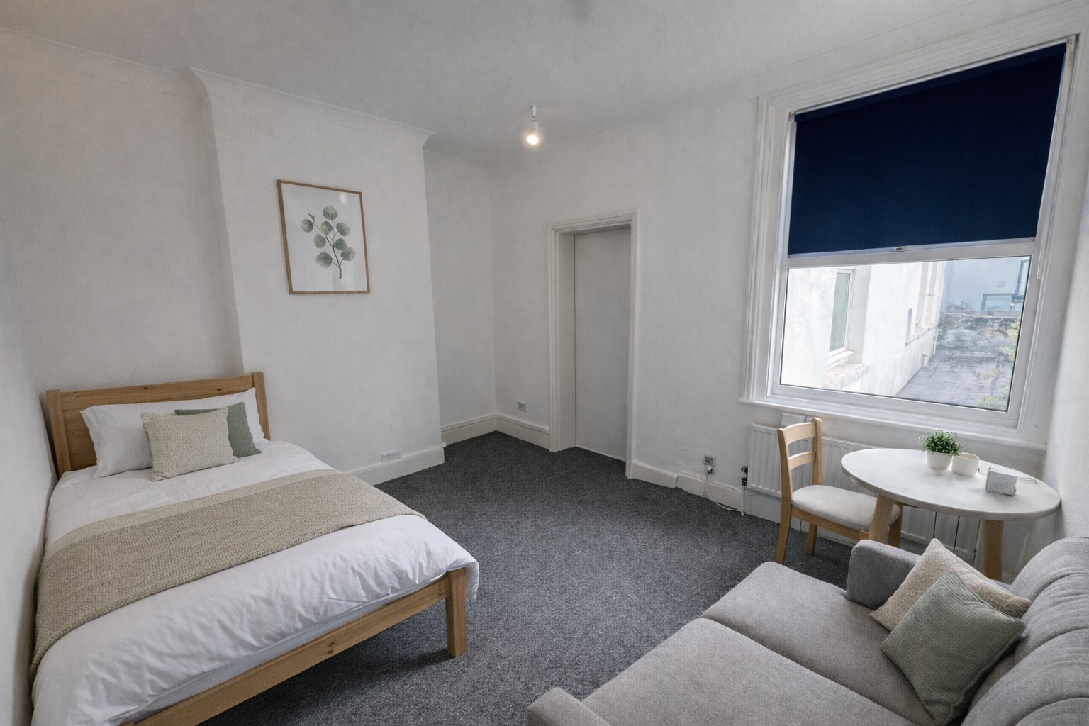 1 bedroom Flat To Let