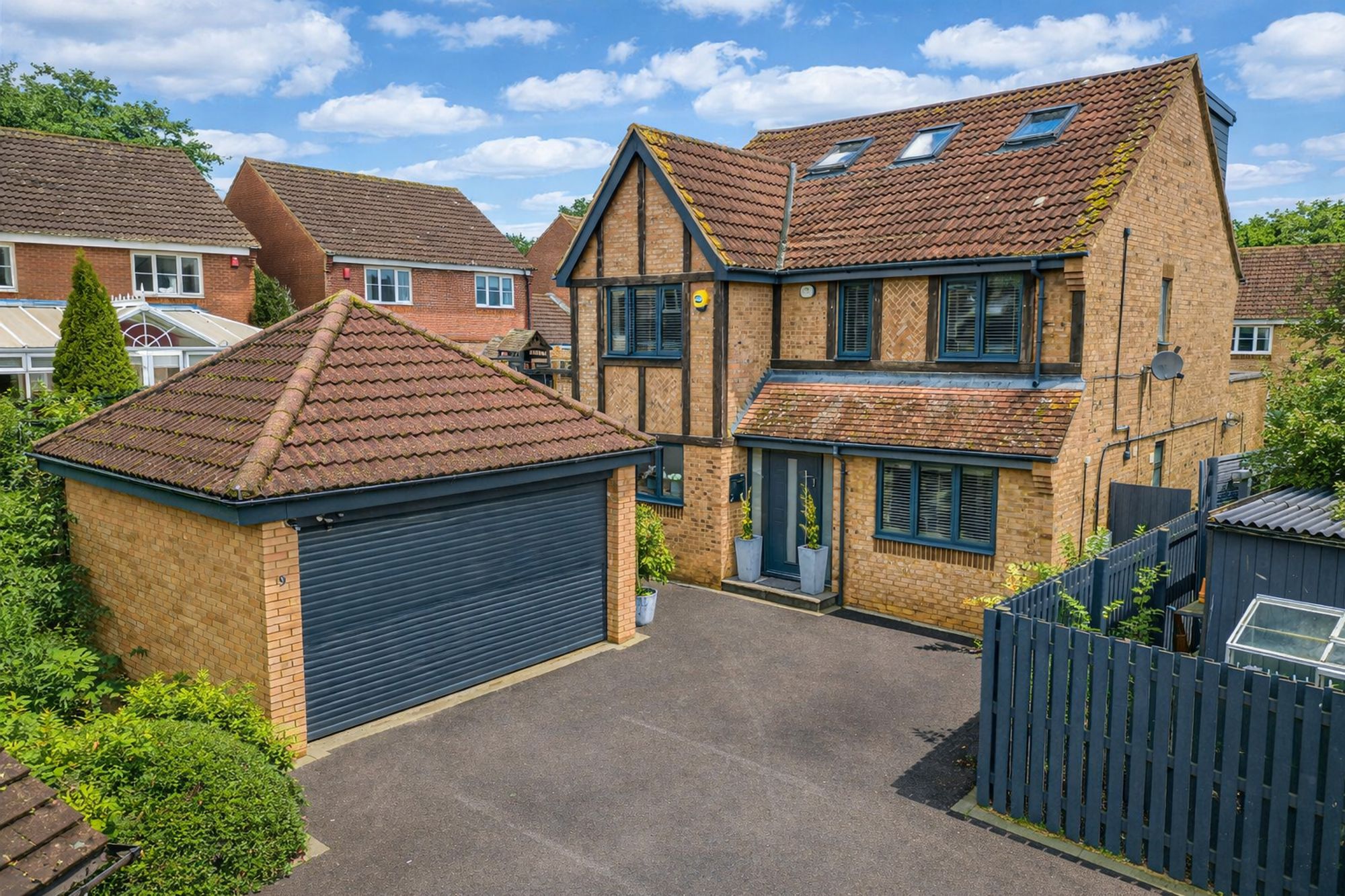 5 bedroom Detached house For Sale