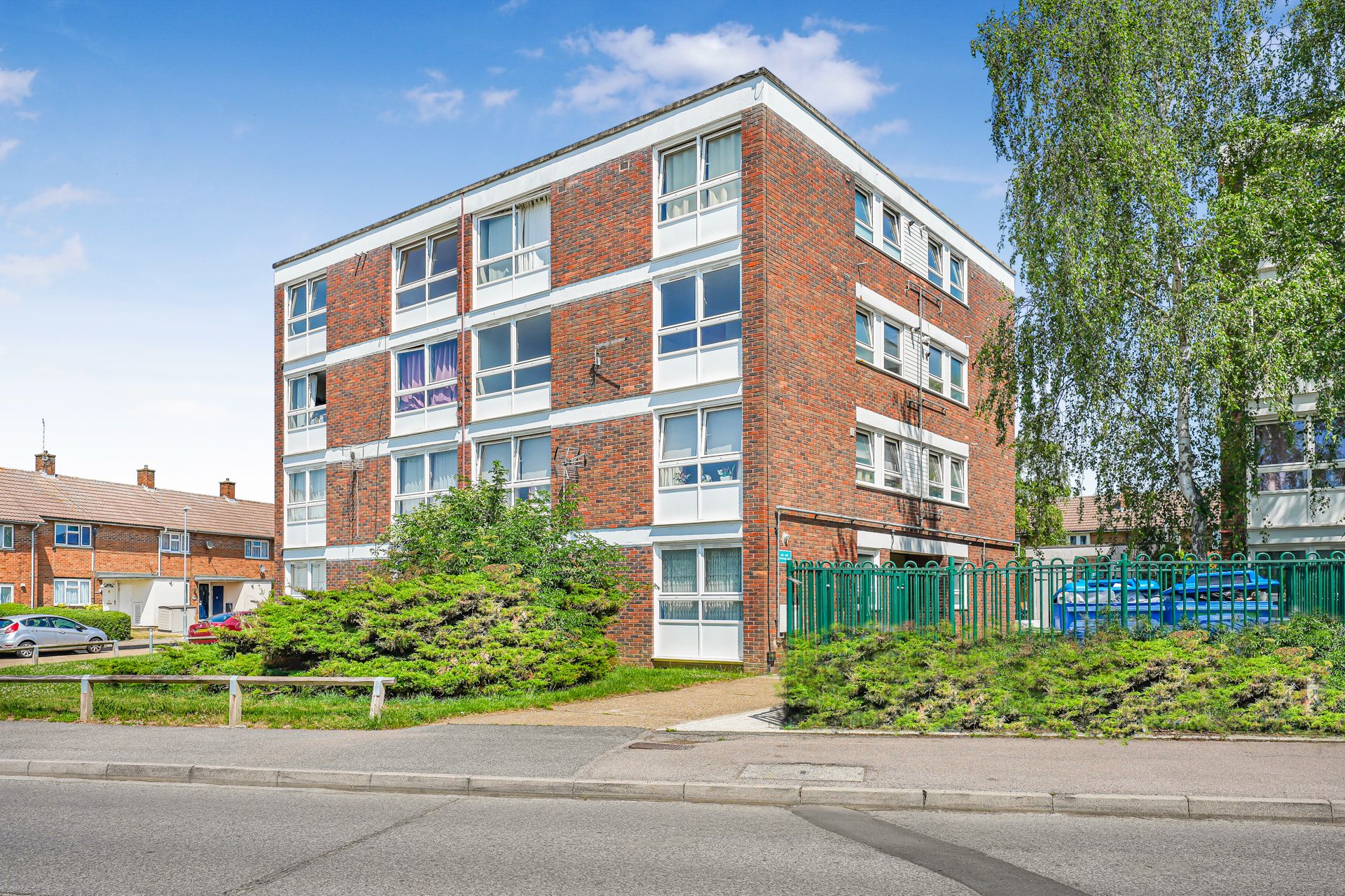 1 bedroom Flat For Sale
