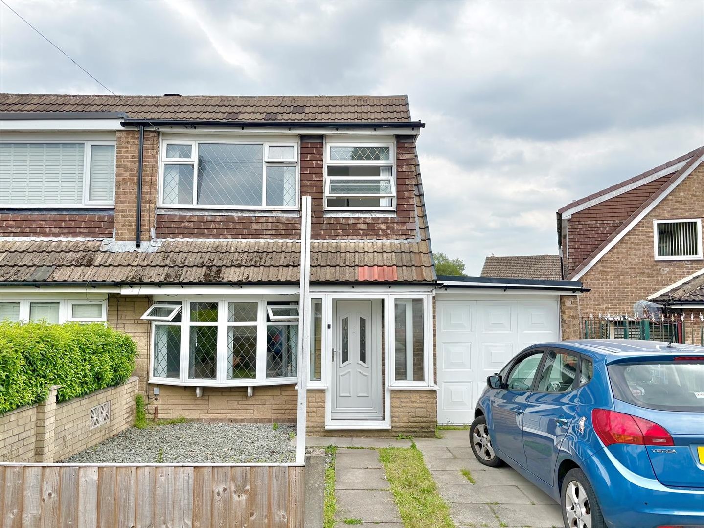 3 bedroom Bungalow For Sale
