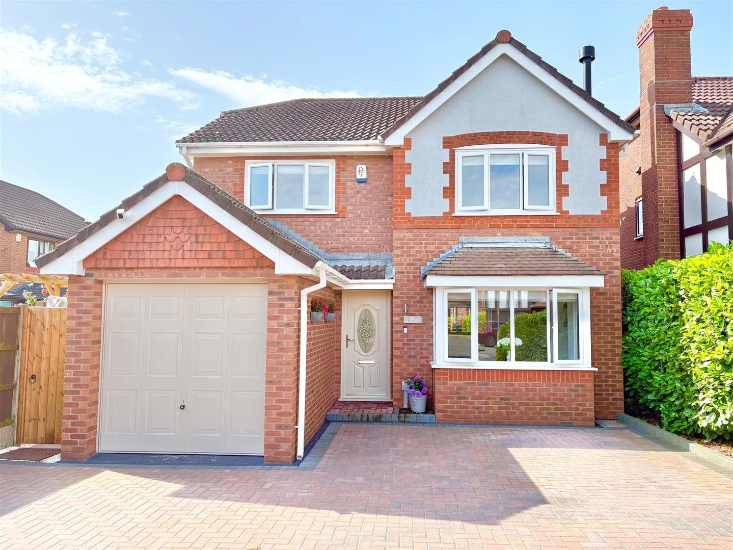 4 bedroom Detached house Under Offer