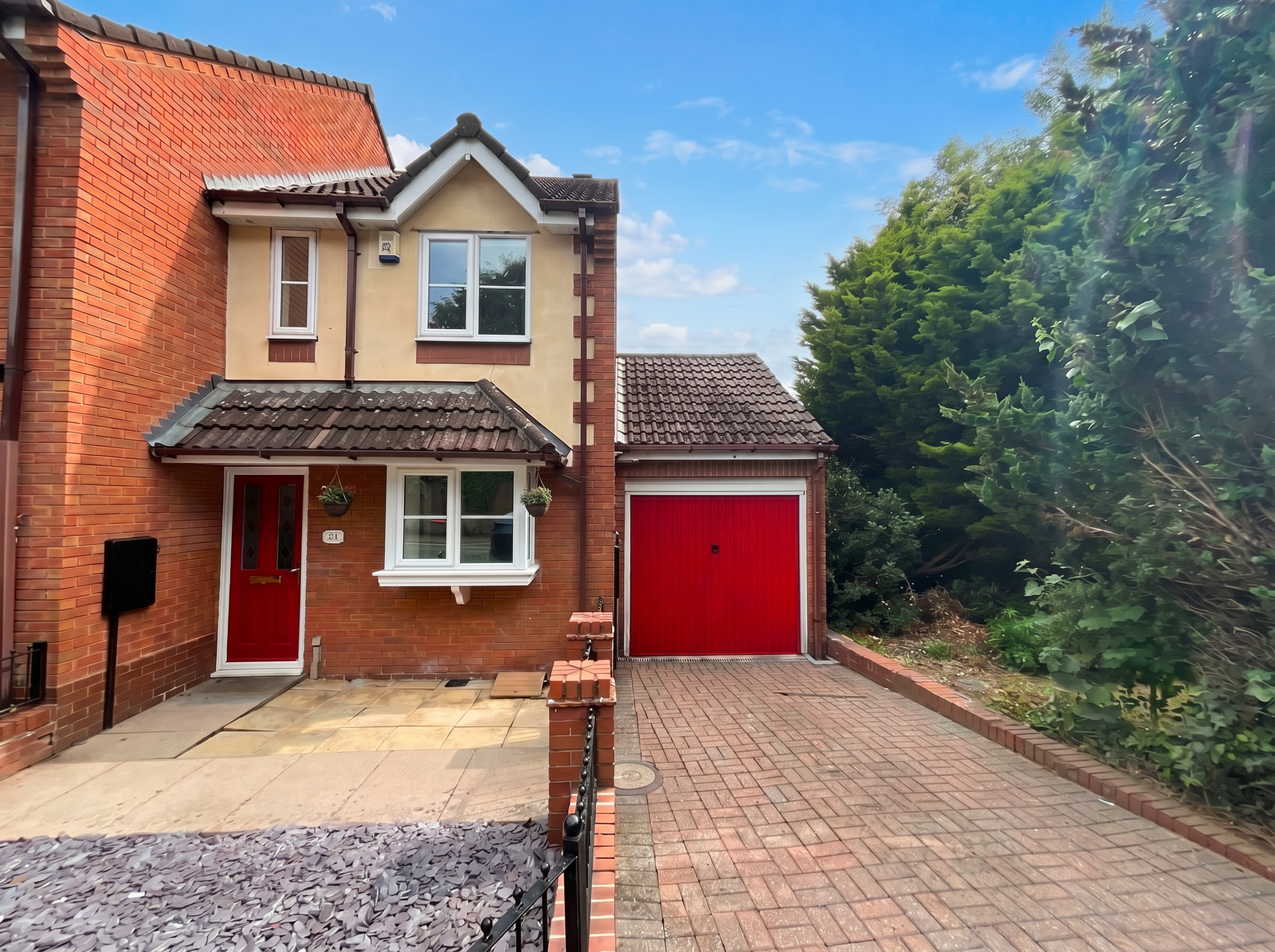2 bedroom Terraced House Under Offer