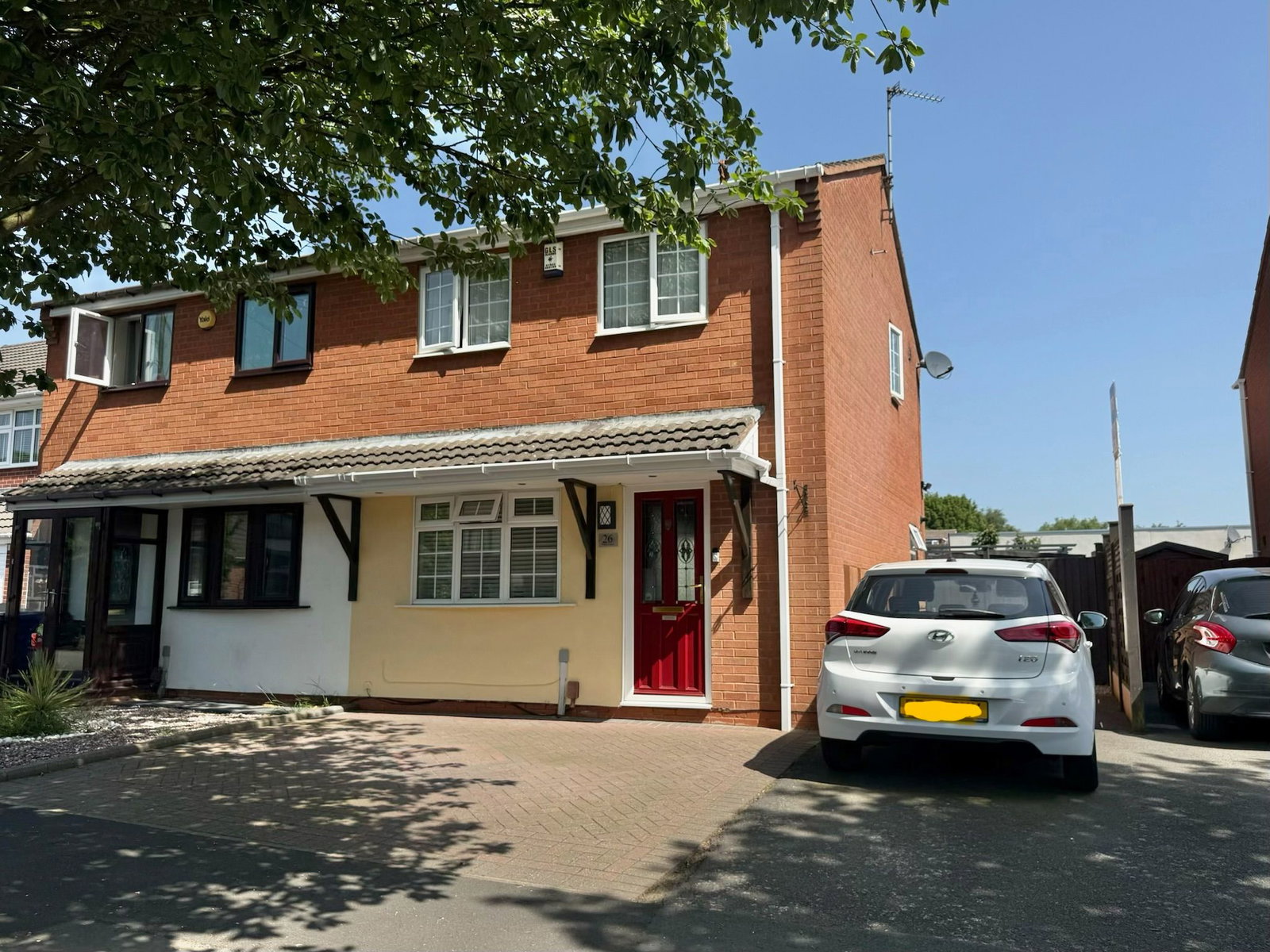 3 bedroom Semi-detached house For Sale