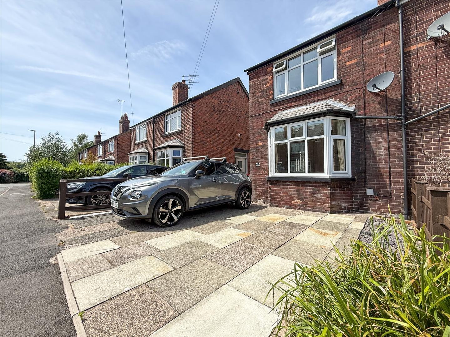 2 bedroom Semi-detached house For Sale