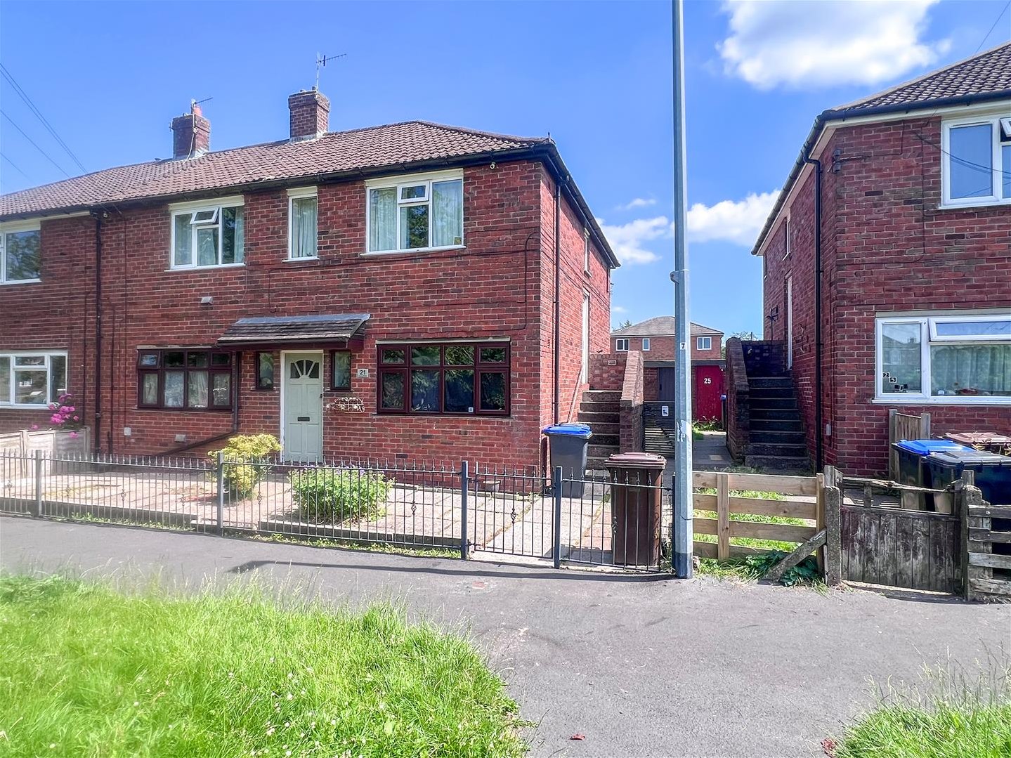 2 bedroom Flat share For Sale