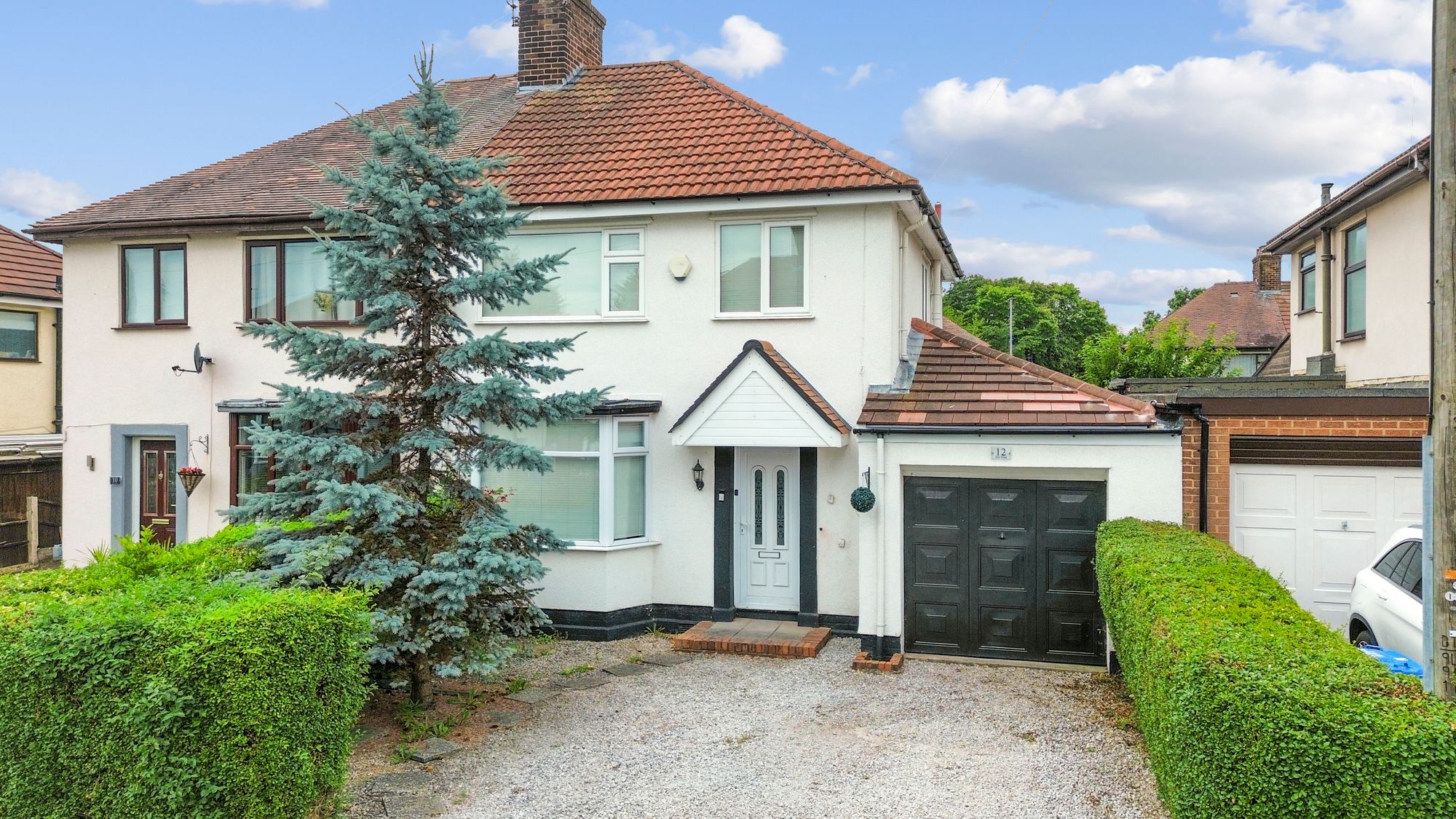 3 bedroom Semi-detached house For Sale