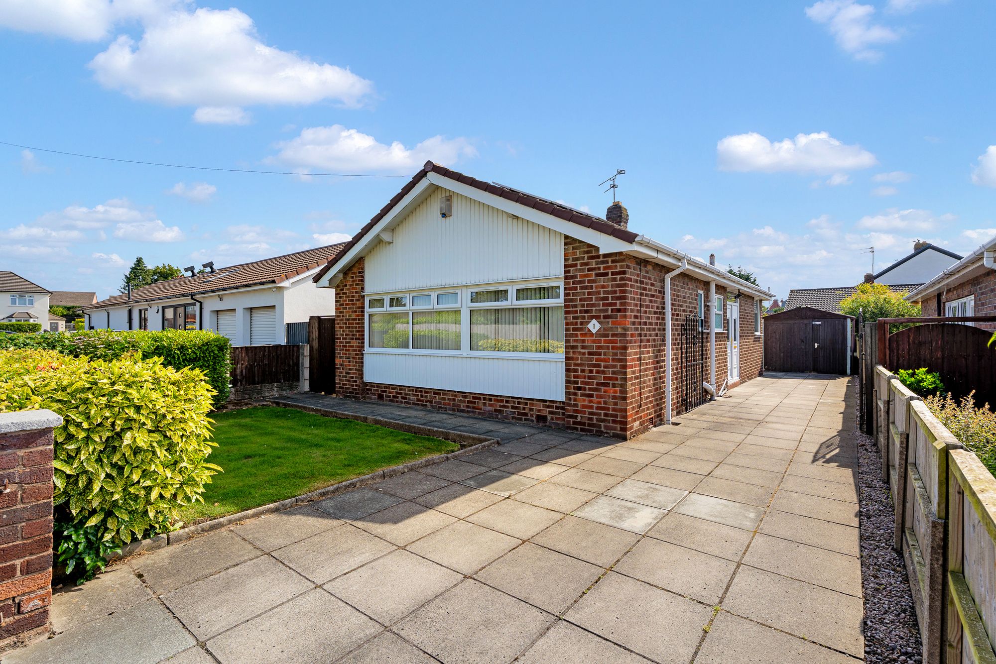 2 bedroom Detached bungalow Under Offer