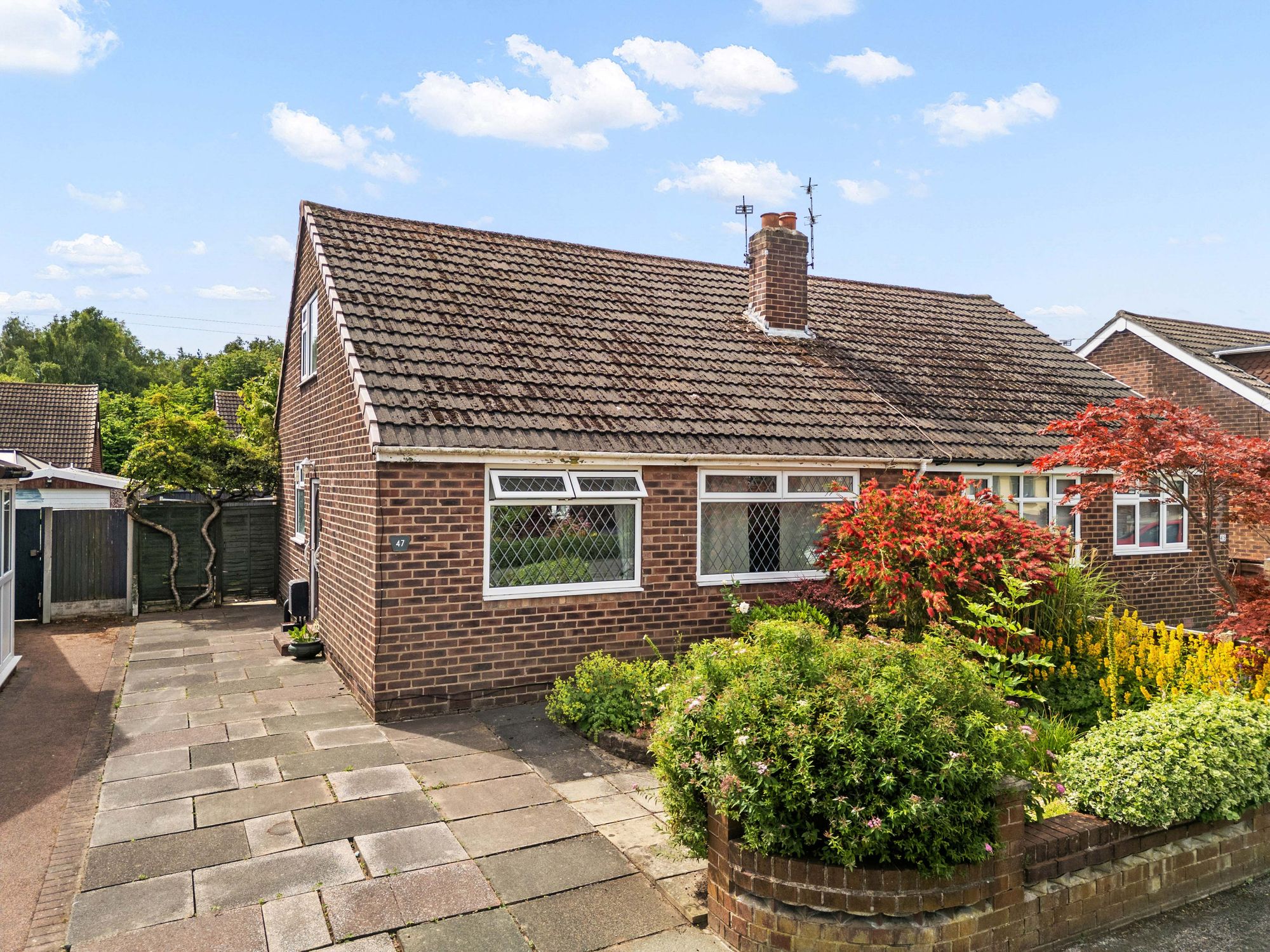 3 bedroom Detached bungalow For Sale