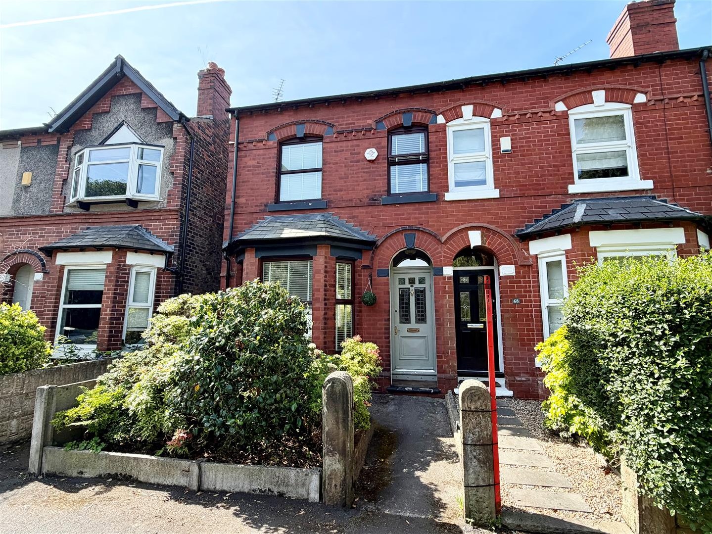 2 bedroom End of terrace house For Sale