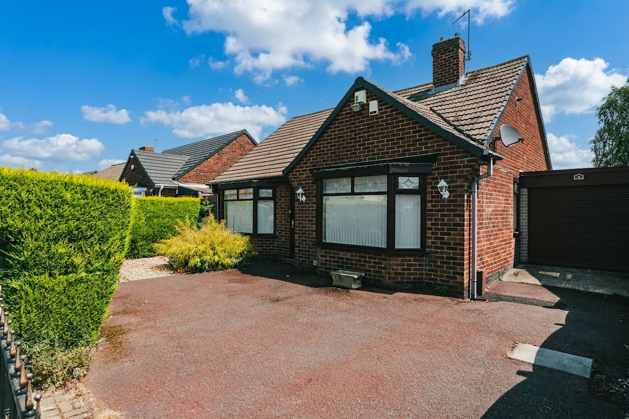 2 bedroom Bungalow For Sale