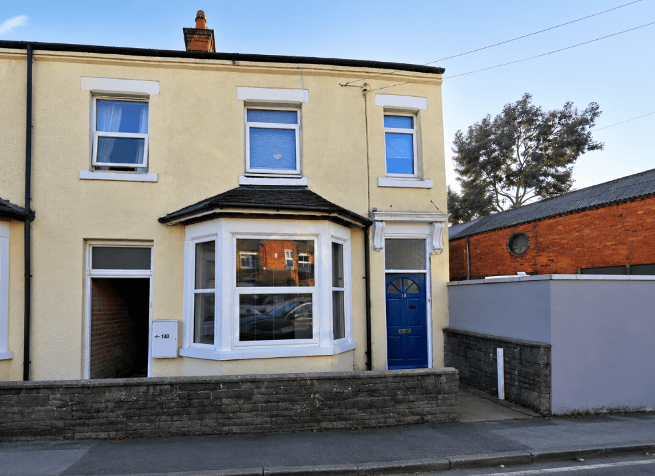 Apartment To Let