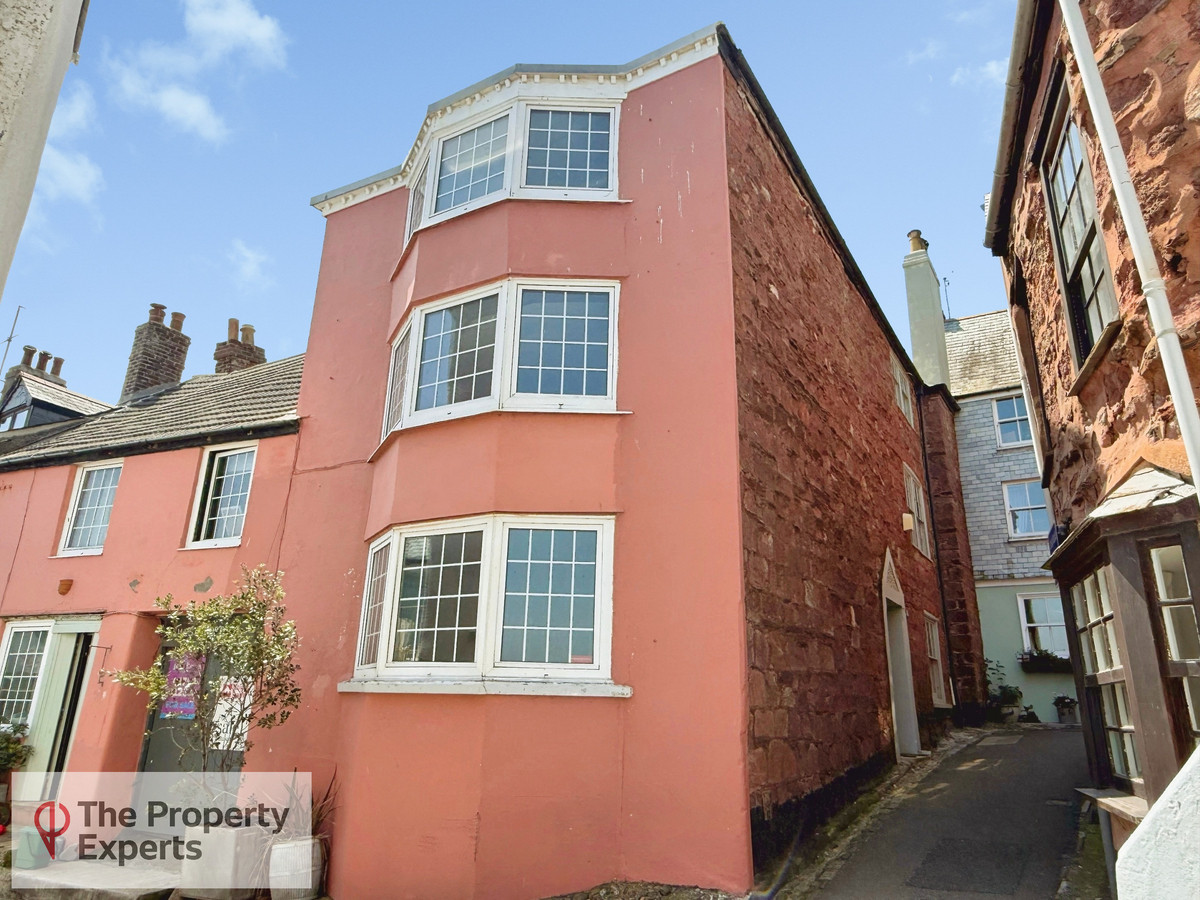 4 bedroom House (unspecified) For Sale