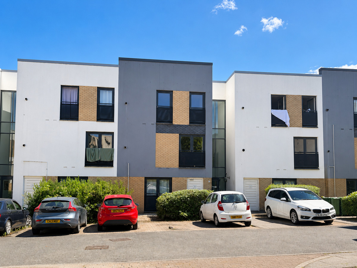 2 bedroom Apartment To Let