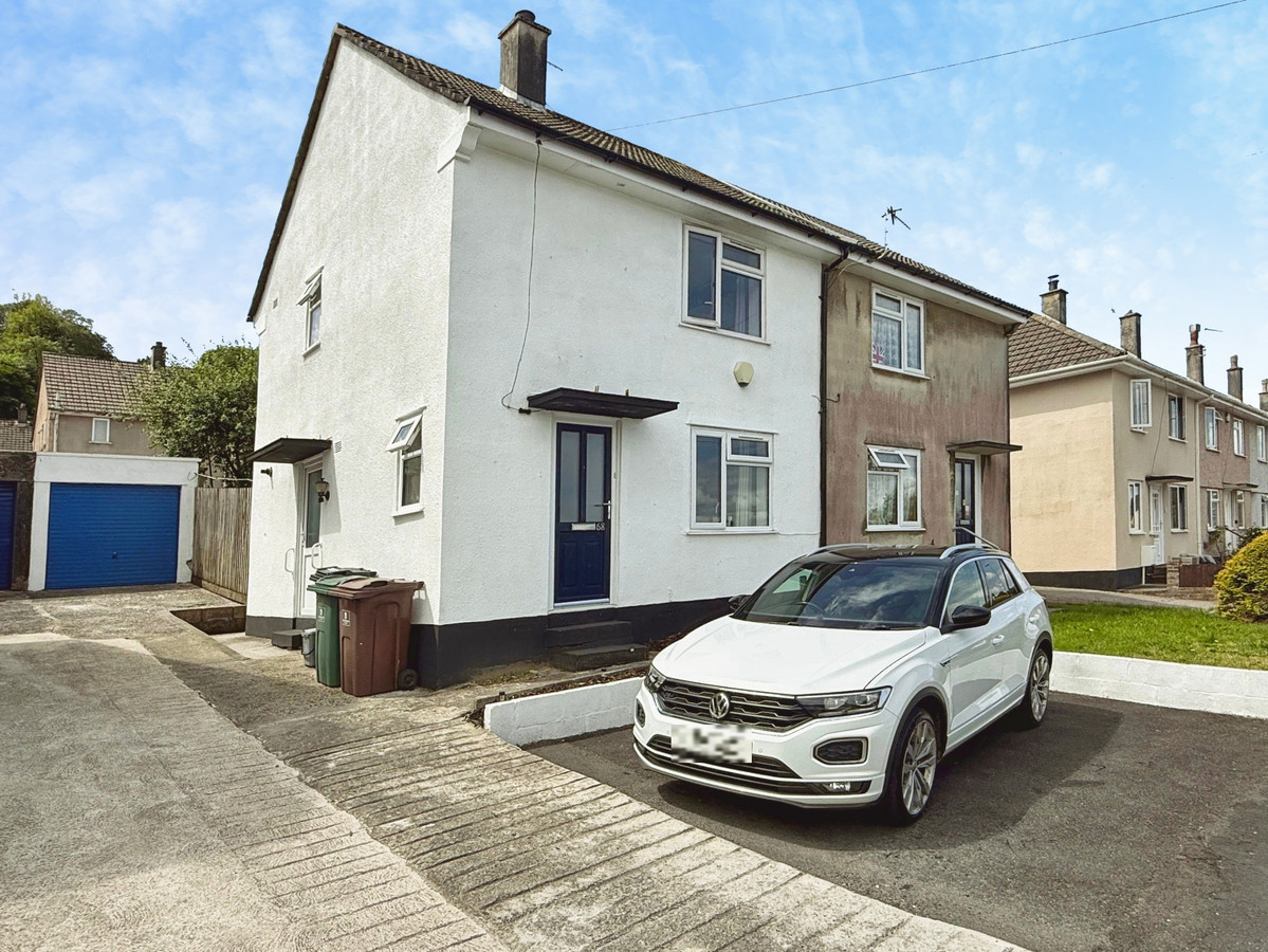 2 bedroom Detached house For Sale