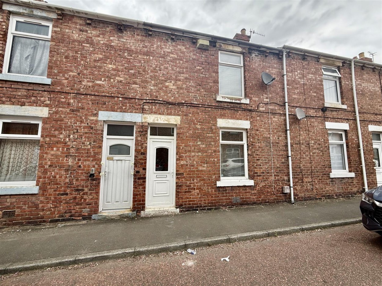 2 bedroom Terraced bungalow For Sale