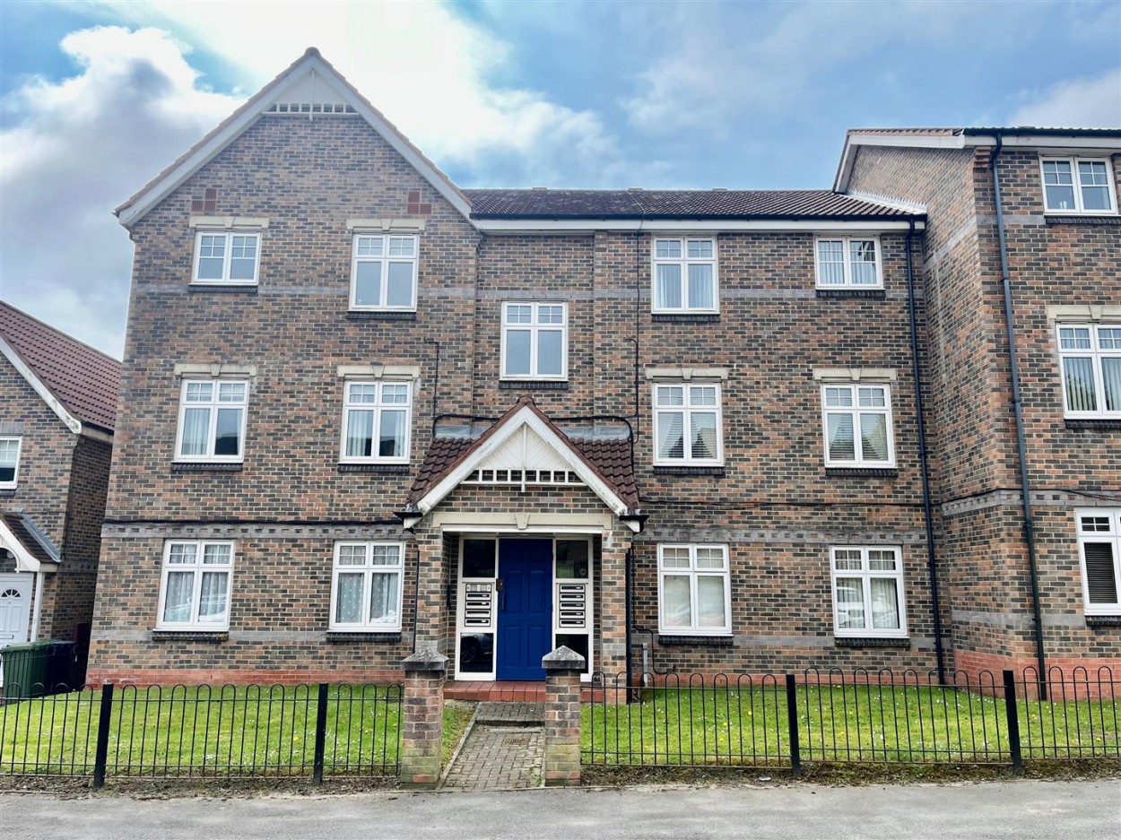 2 bedroom Apartment For Sale