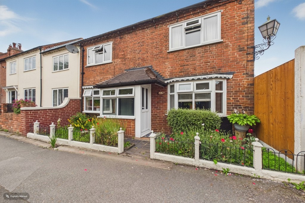 4 bedroom Property For Sale