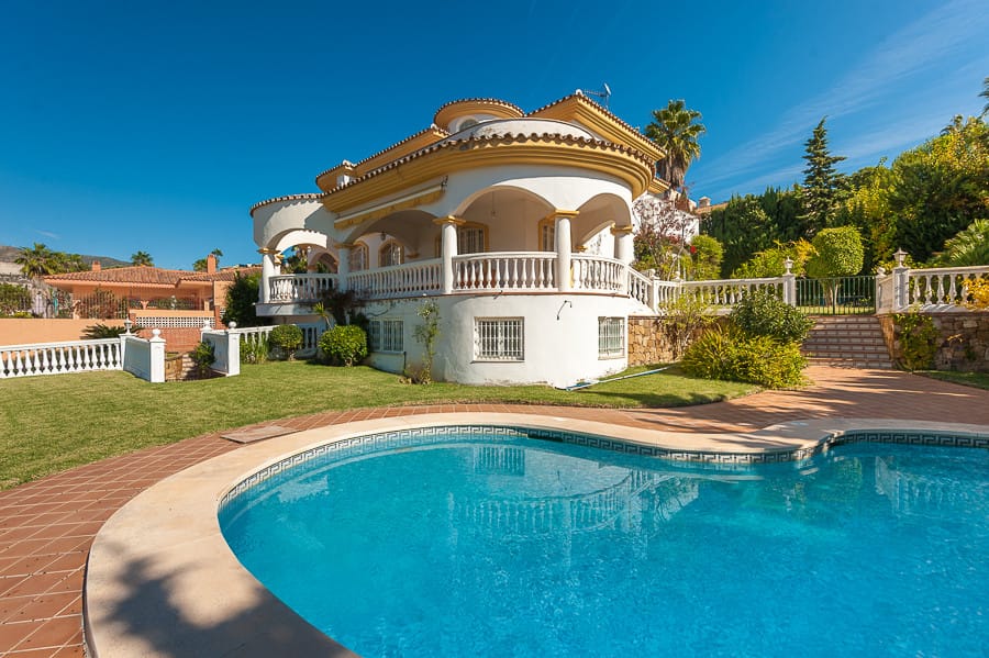 4 bedroom Villa For Sale
