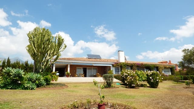 4 bedroom Villa For Sale
