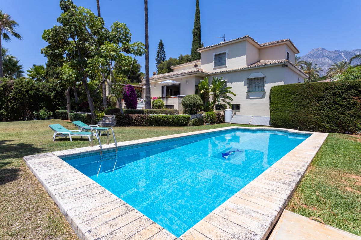 7 bedroom Villa For Sale