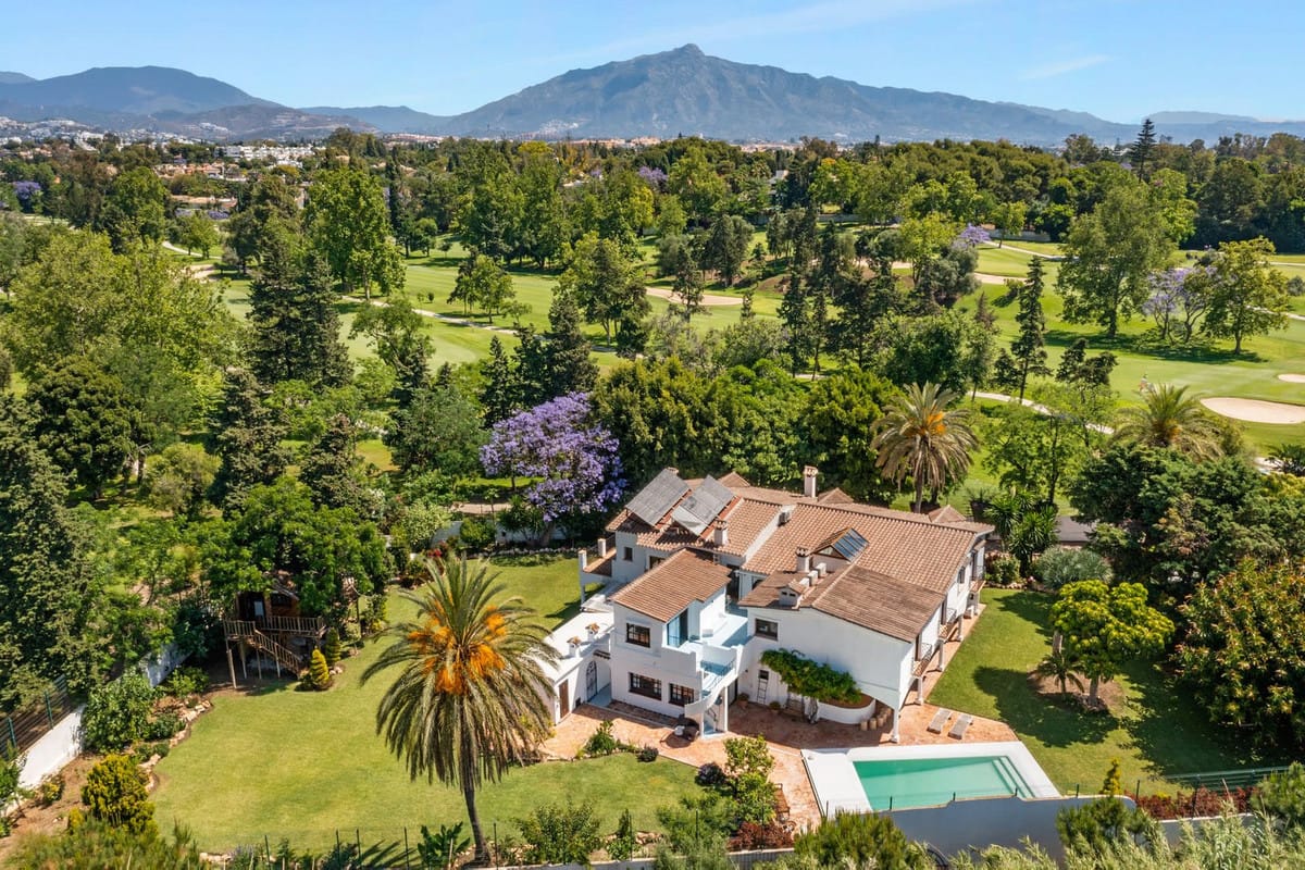 4 bedroom Villa For Sale