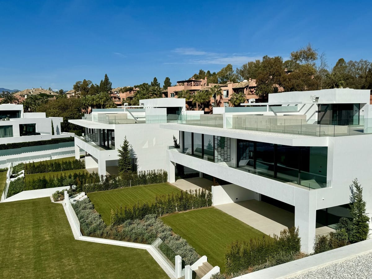 4 bedroom Villa For Sale
