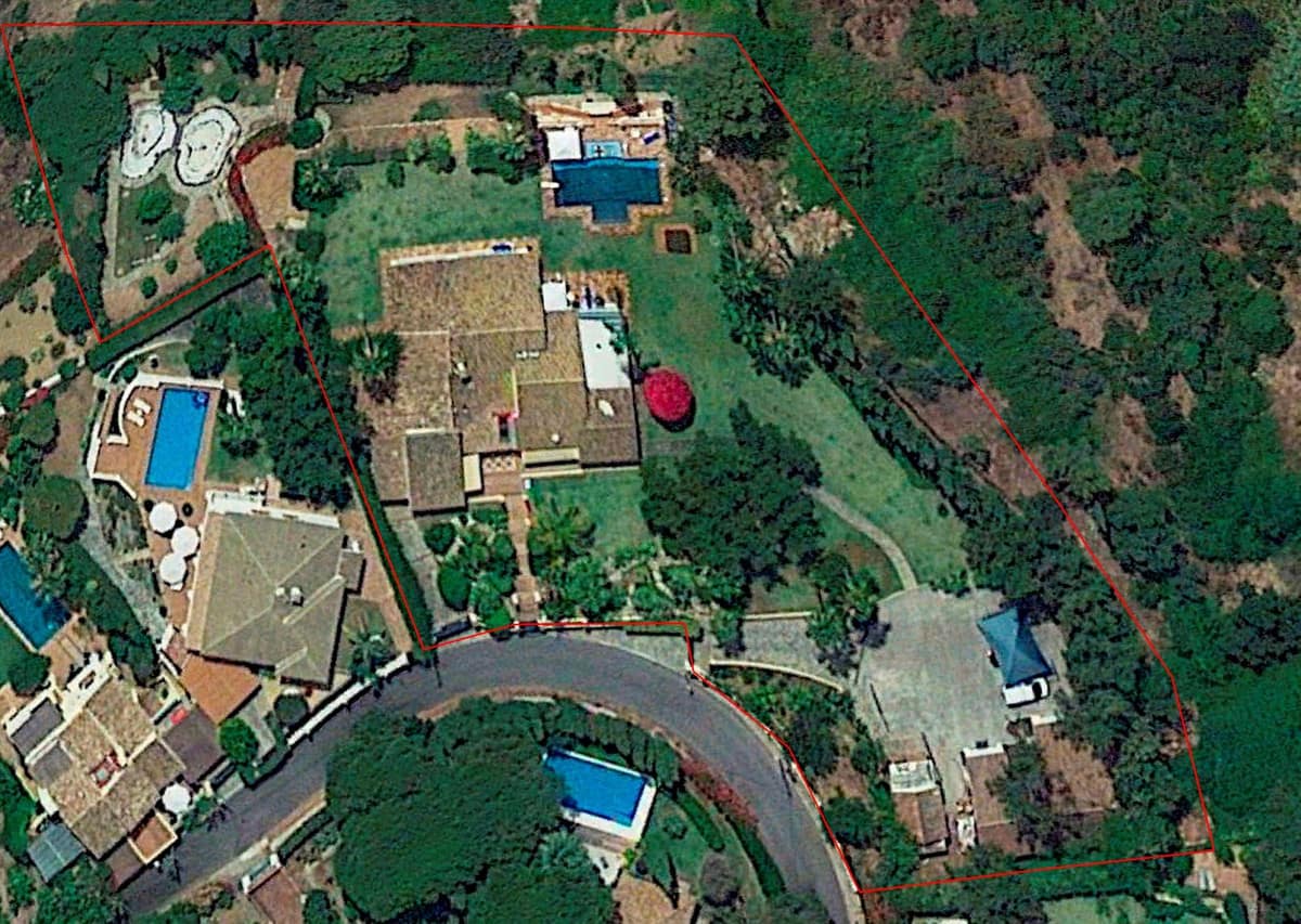 6 bedroom Villa For Sale