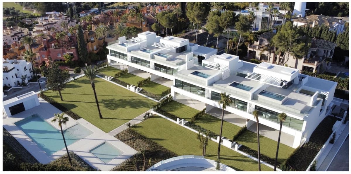 4 bedroom Villa For Sale