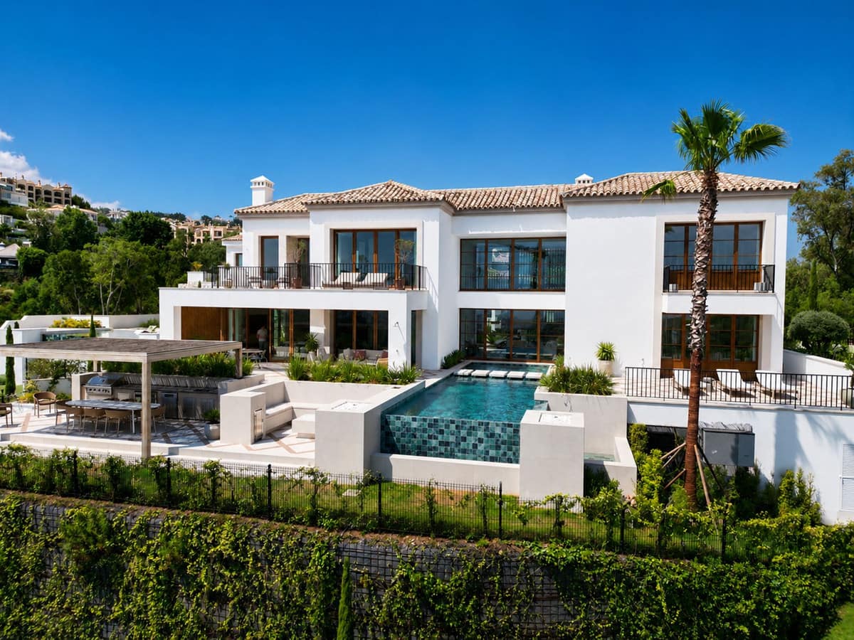 5 bedroom Villa For Sale
