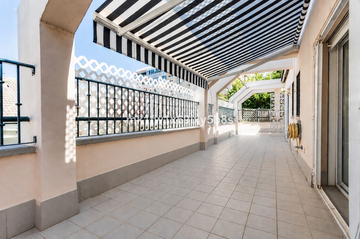 4 bedroom Apartment For Sale