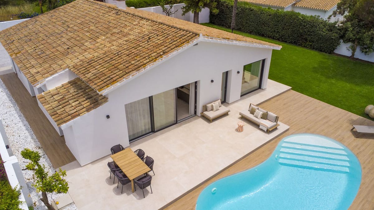4 bedroom Villa For Sale
