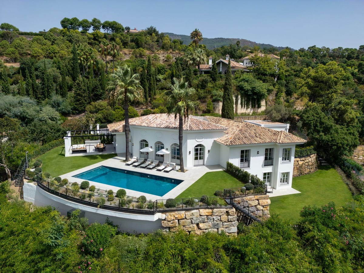 5 bedroom Villa For Sale