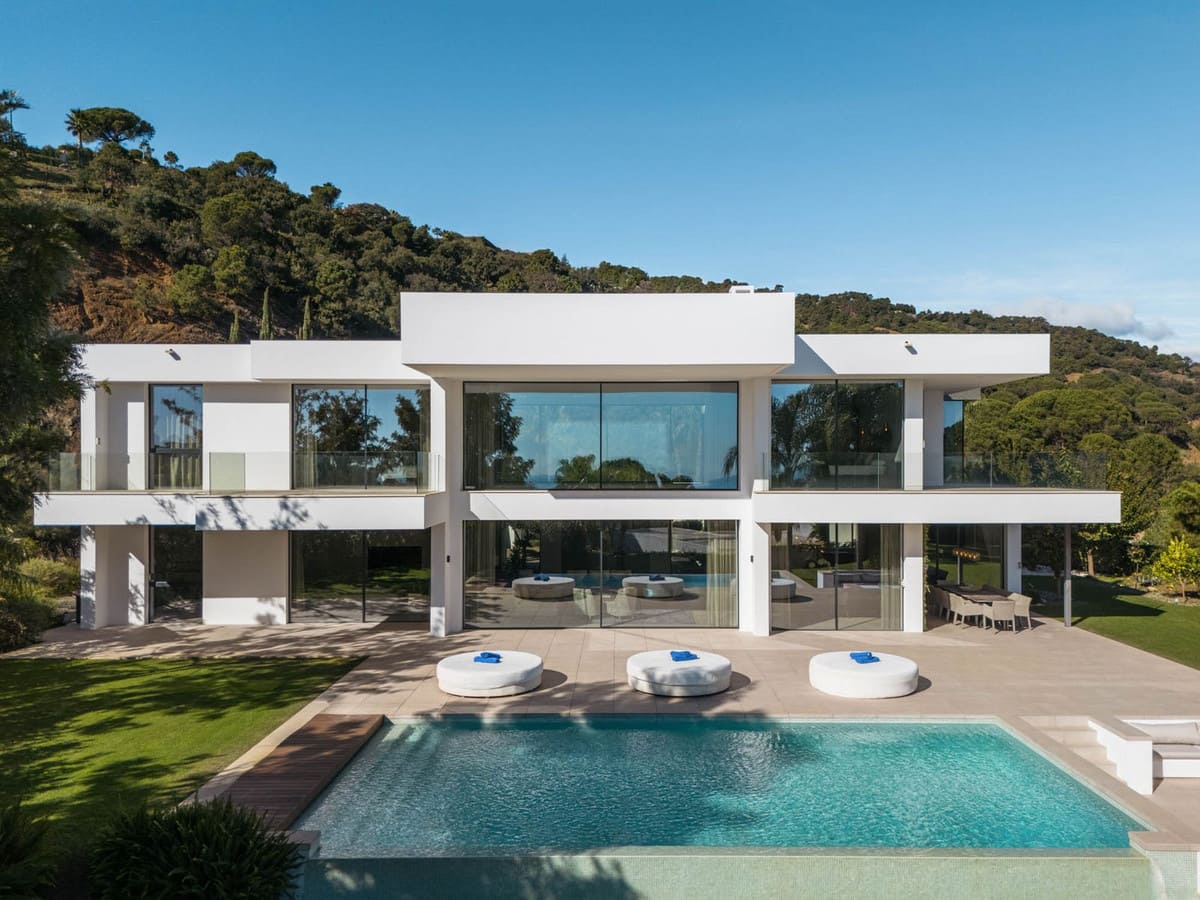 5 bedroom Villa For Sale