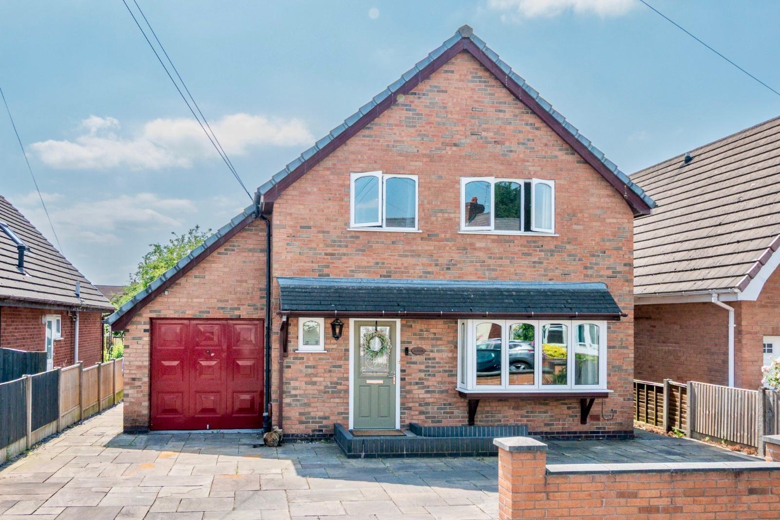 3 bedroom Detached house For Sale