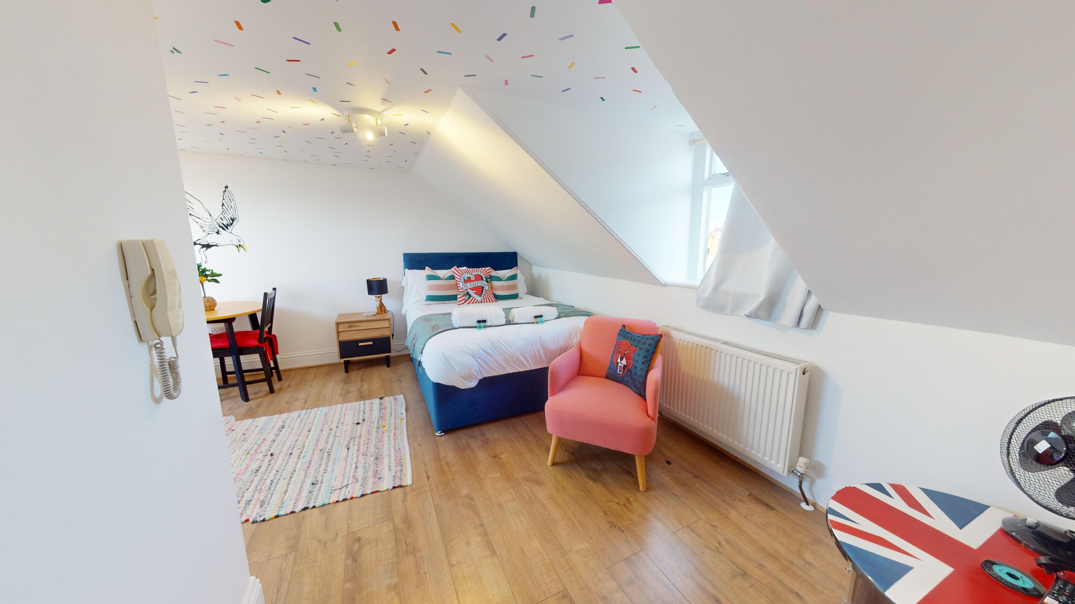 1 bedroom Studio flat To Let