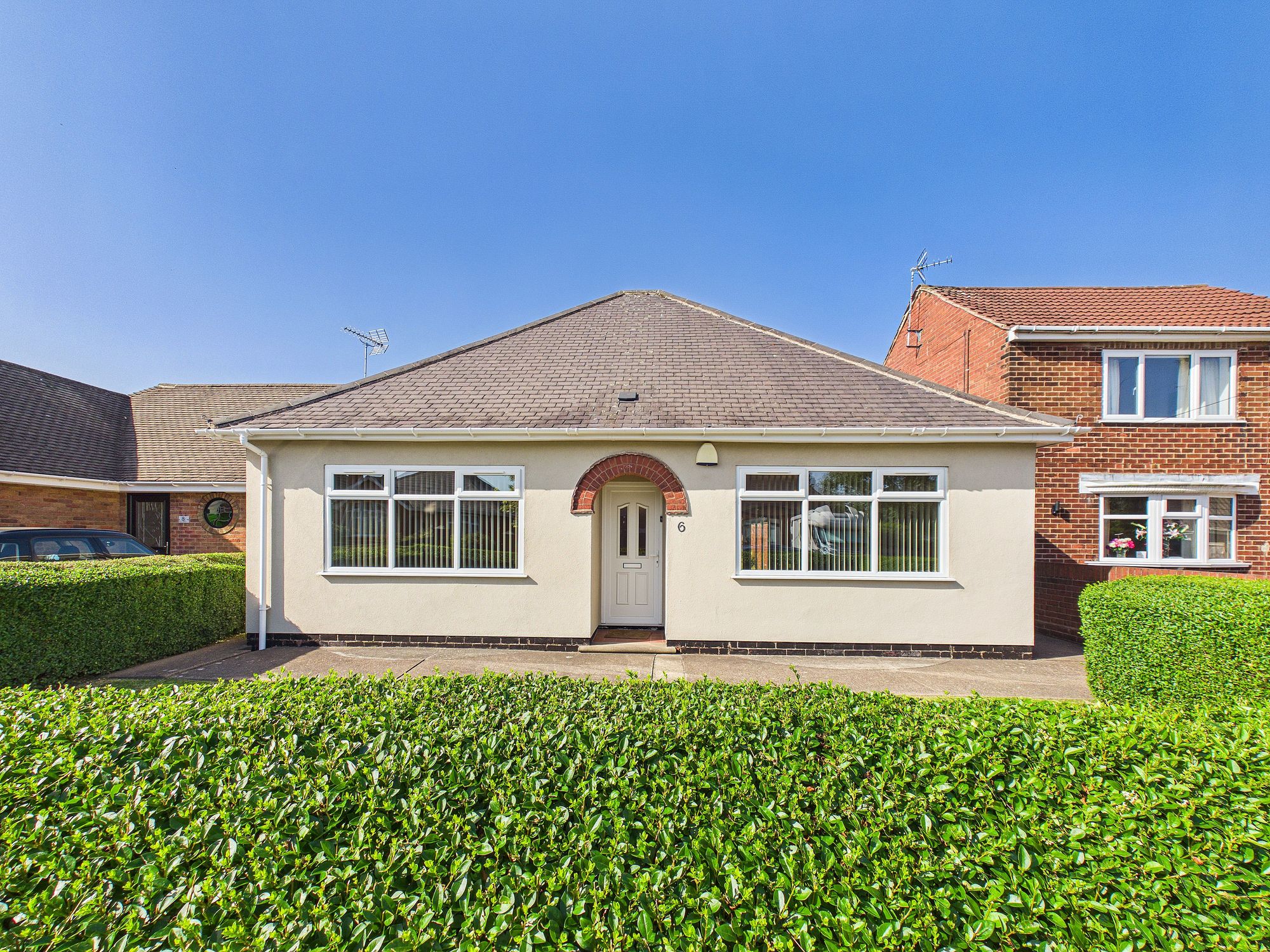 2 bedroom Detached bungalow Under Offer