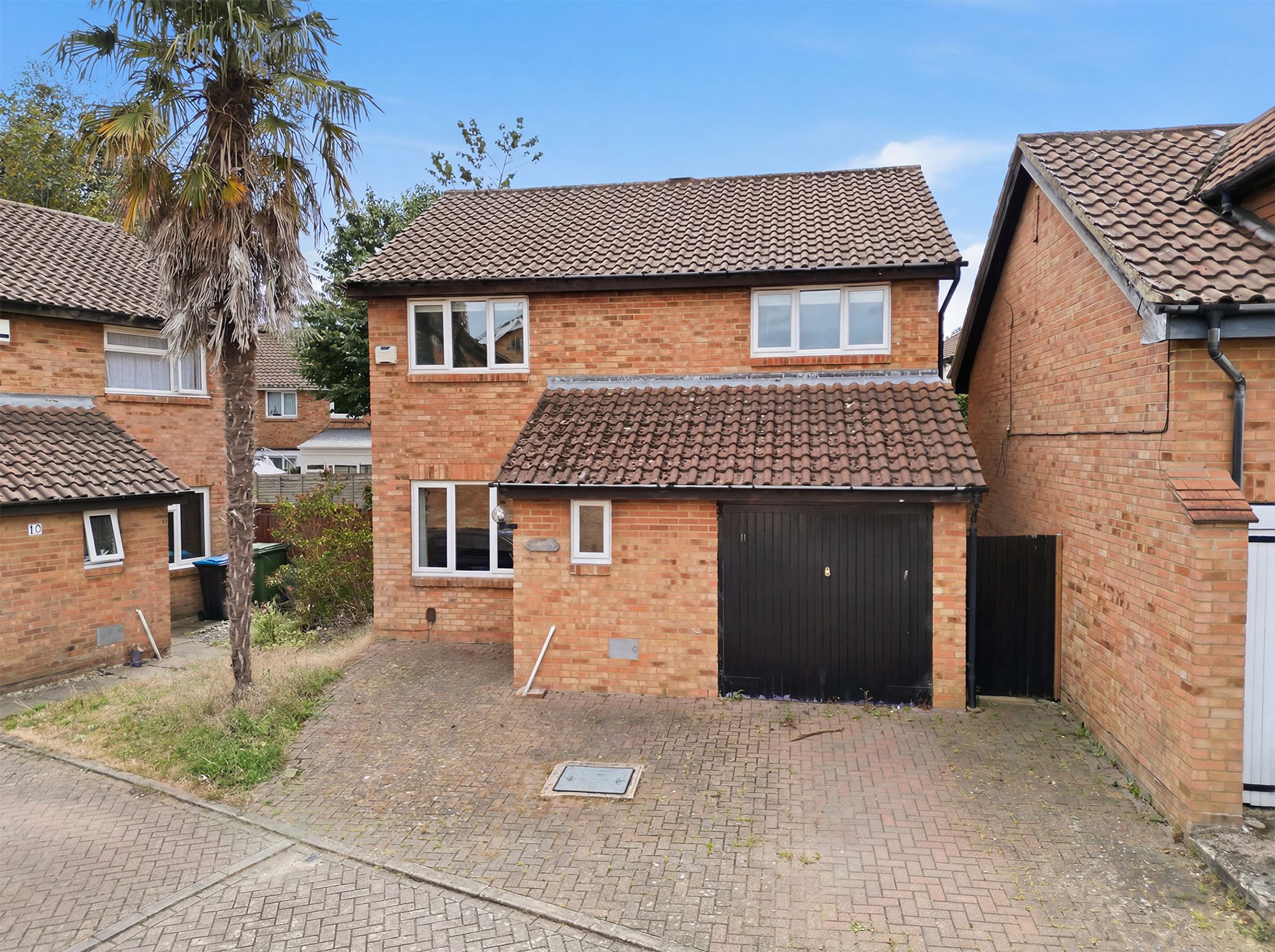 4 bedroom Detached house Under Offer