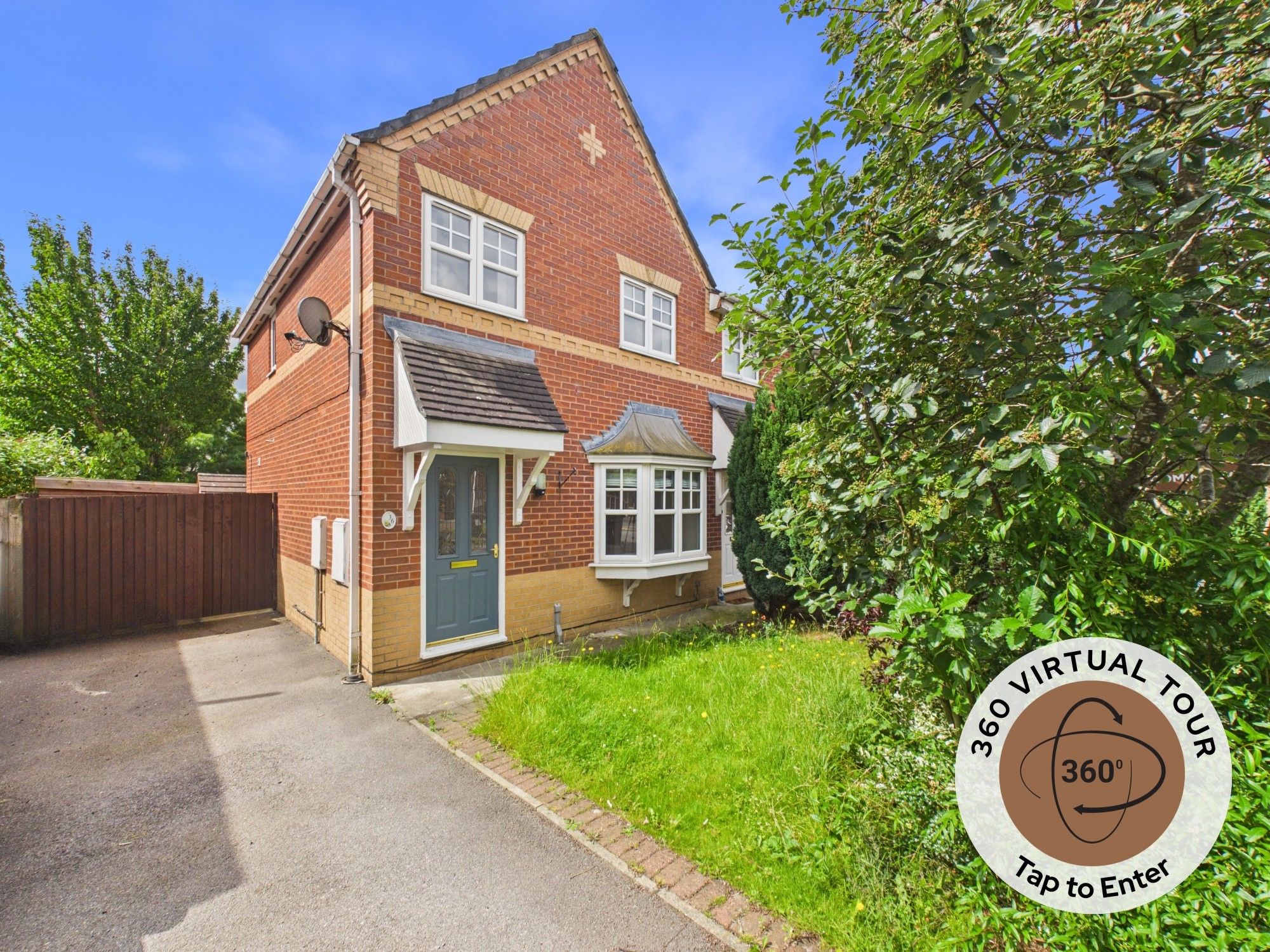 3 bedroom Semi-detached house For Sale