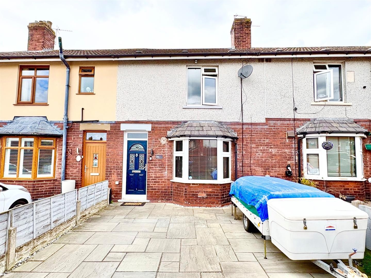 2 bedroom  For Sale