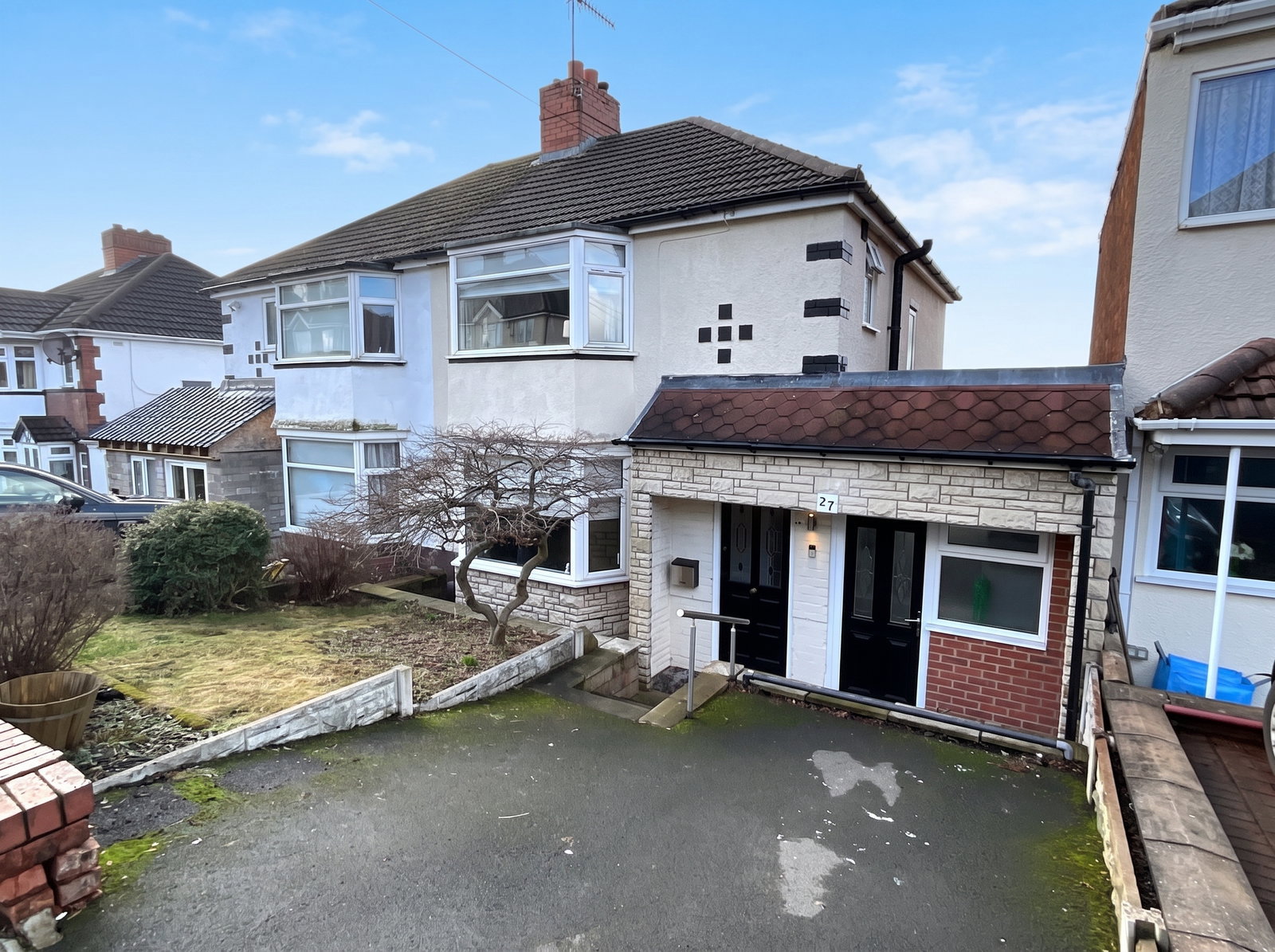 3 bedroom Semi-detached house For Sale