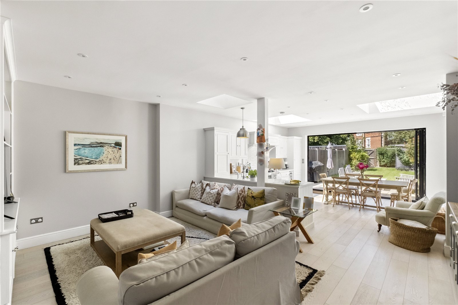 4 bedroom Flat Under Offer