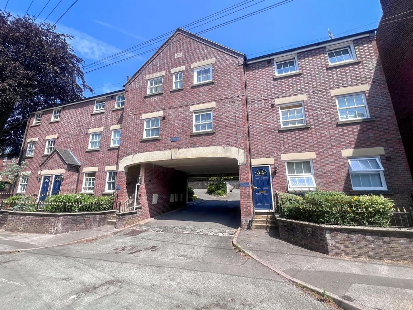 1 bedroom Flat share For Sale