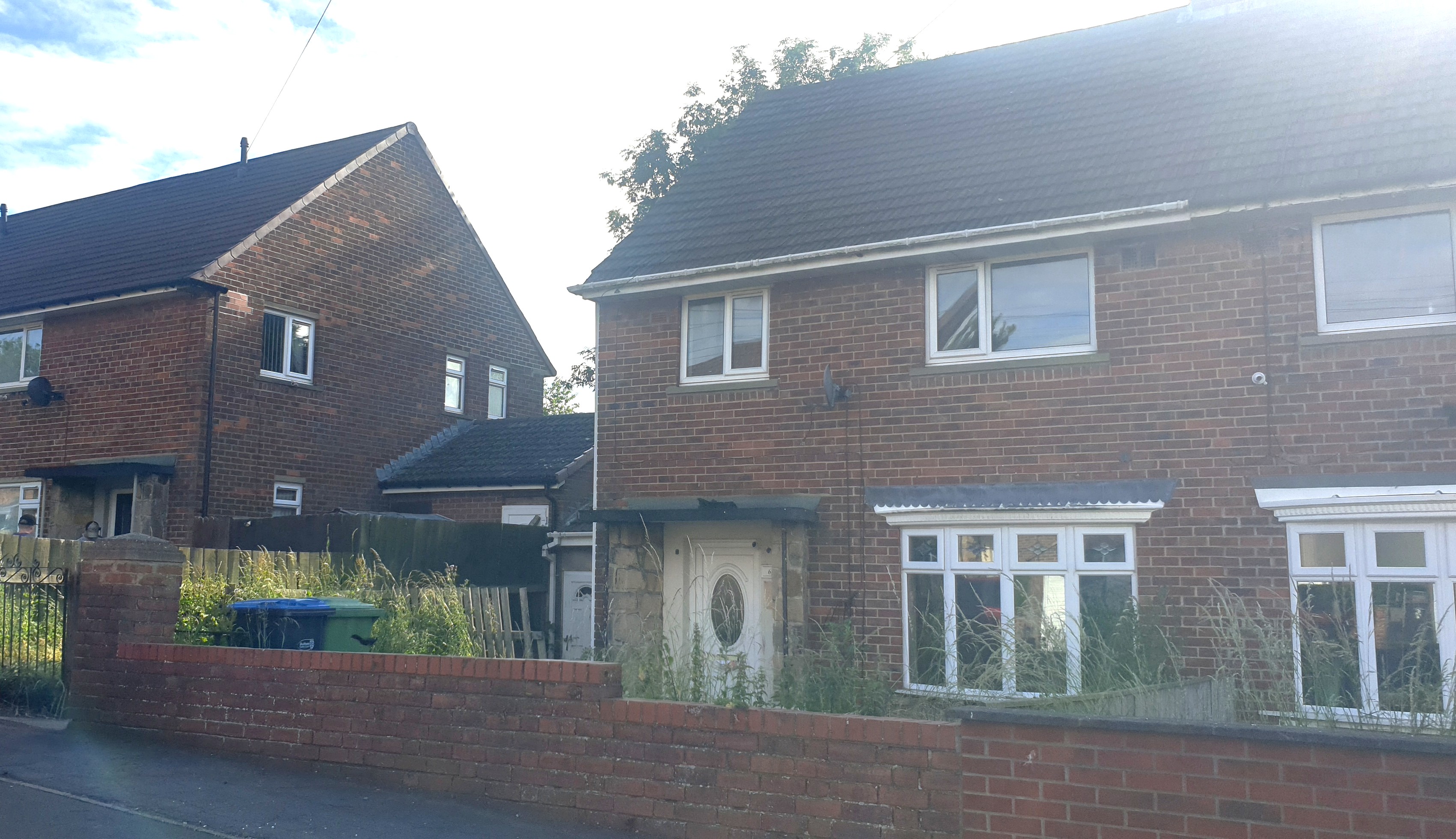  Semi-detached house For Sale